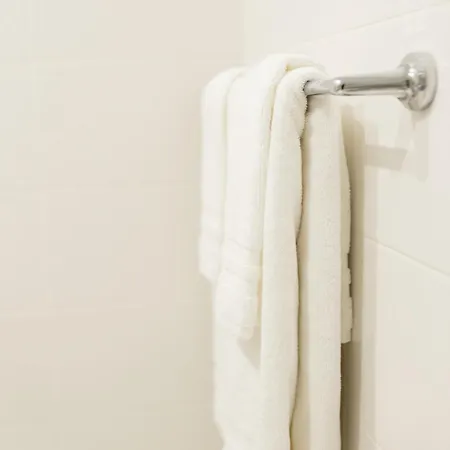 ゲストハウス Guest House *